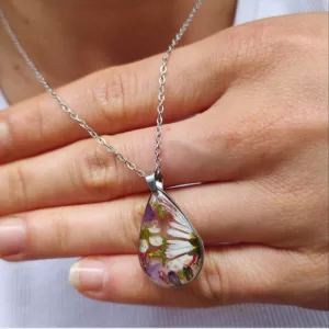 Naszyjnik łezka z kwiatami