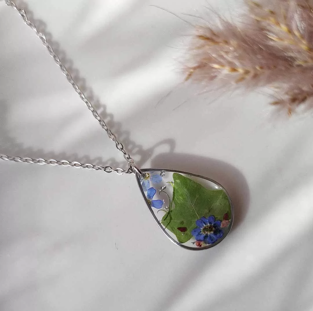 Naszyjnik łezka z bluszczem