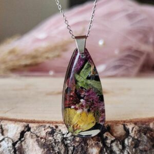 Naszyjnik z kwiatami