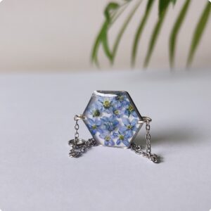 Bransoletka heksagon z niezapominajkami