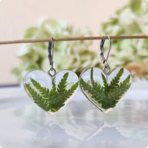 Kolczyki serca z paprocią