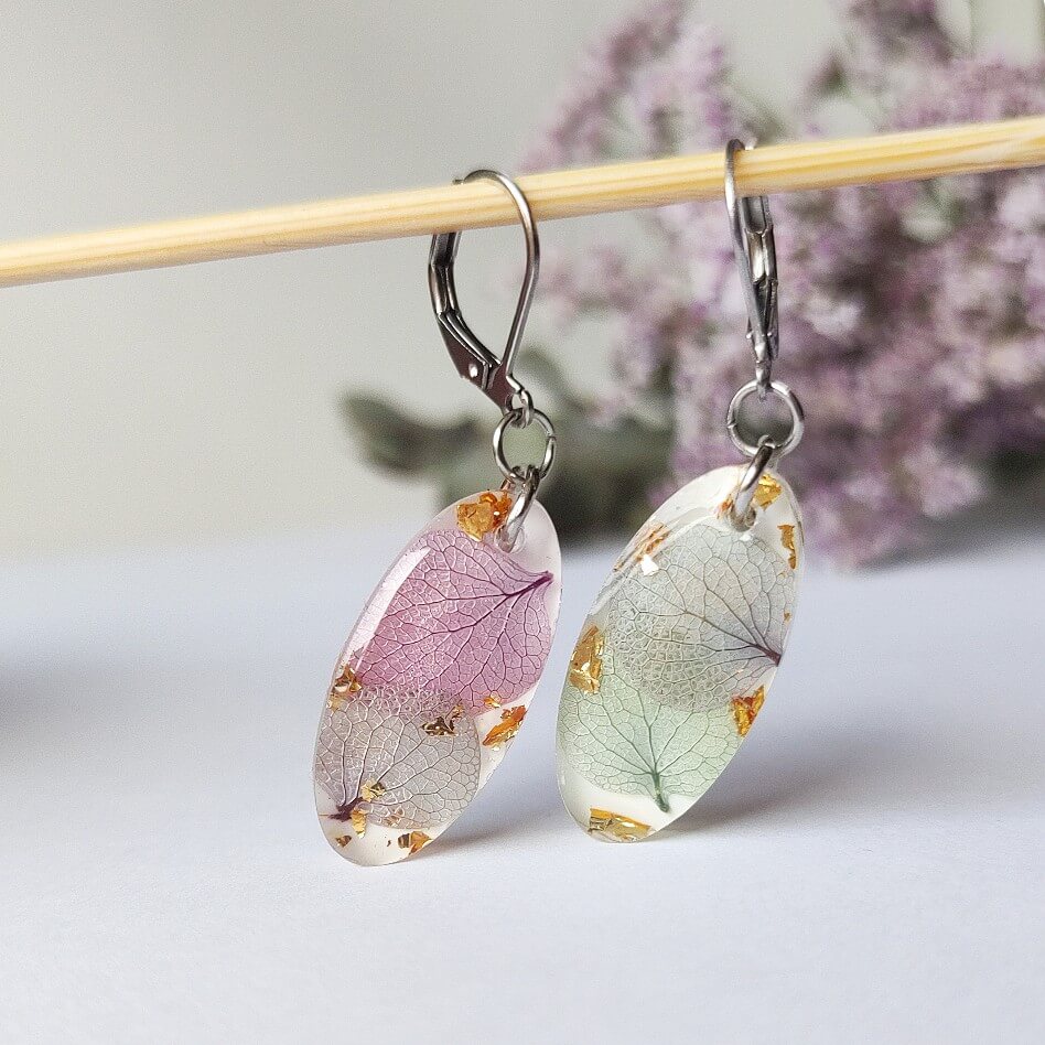 Kolczyki z płatkami hortensji - obrazek 2