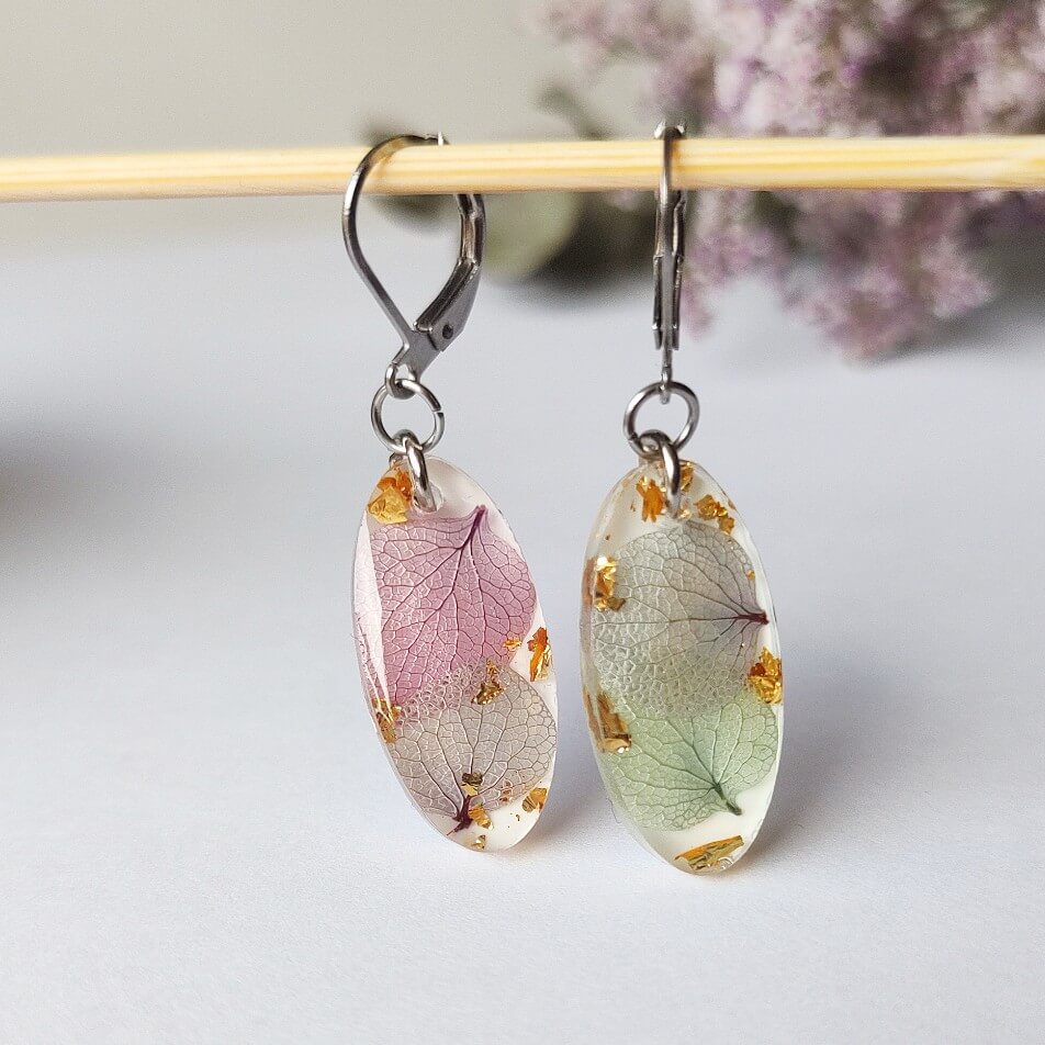 Kolczyki z płatkami hortensji - obrazek 4