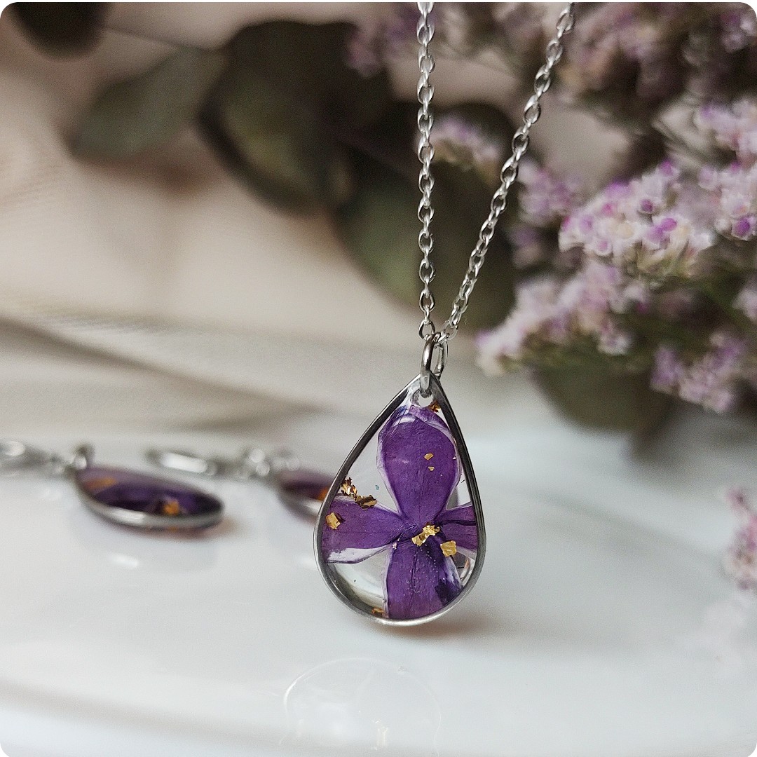 Komplet biżuterii z bzem - obrazek 2