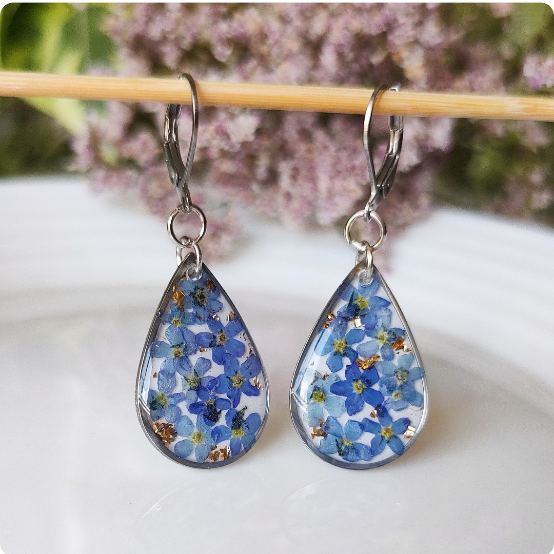 Kolczyki łezki z niezapominajkami - obrazek 2