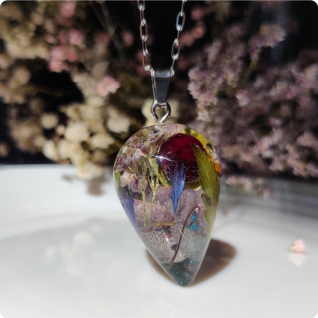 Naszyjnik wahadełko z kwiatami - obrazek 5