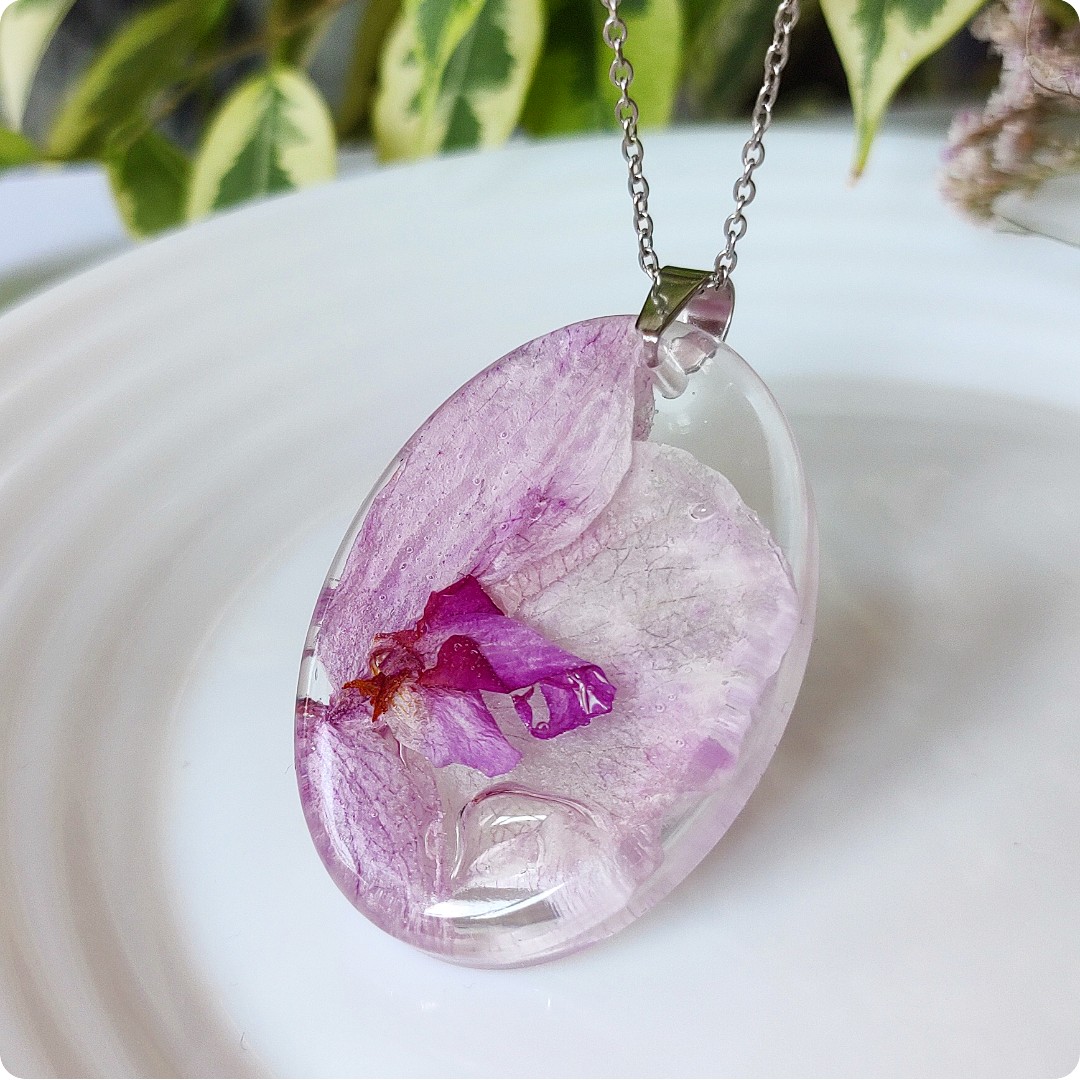 Naszyjnik ze storczykiem - obrazek 4