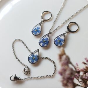 Komplet biżuterii z niezapominajkami