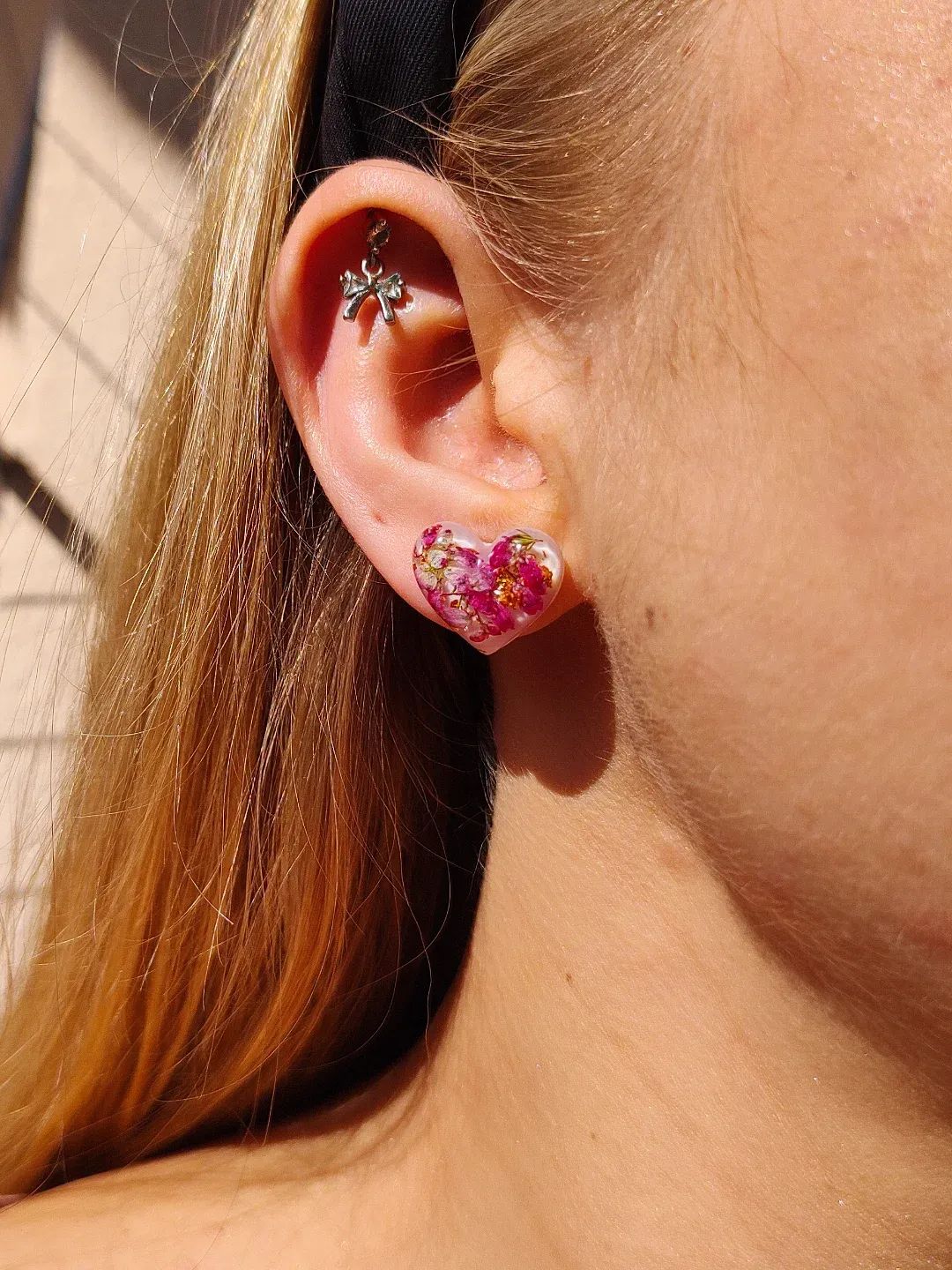 Sztyfty serca z wrzosami i płatkami złota