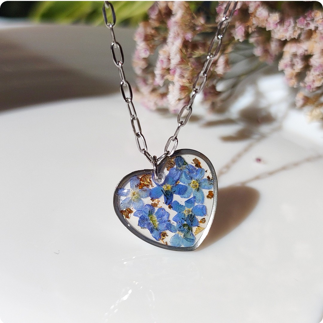 Naszyjnik serduszko z niezapominajkami - obrazek 5