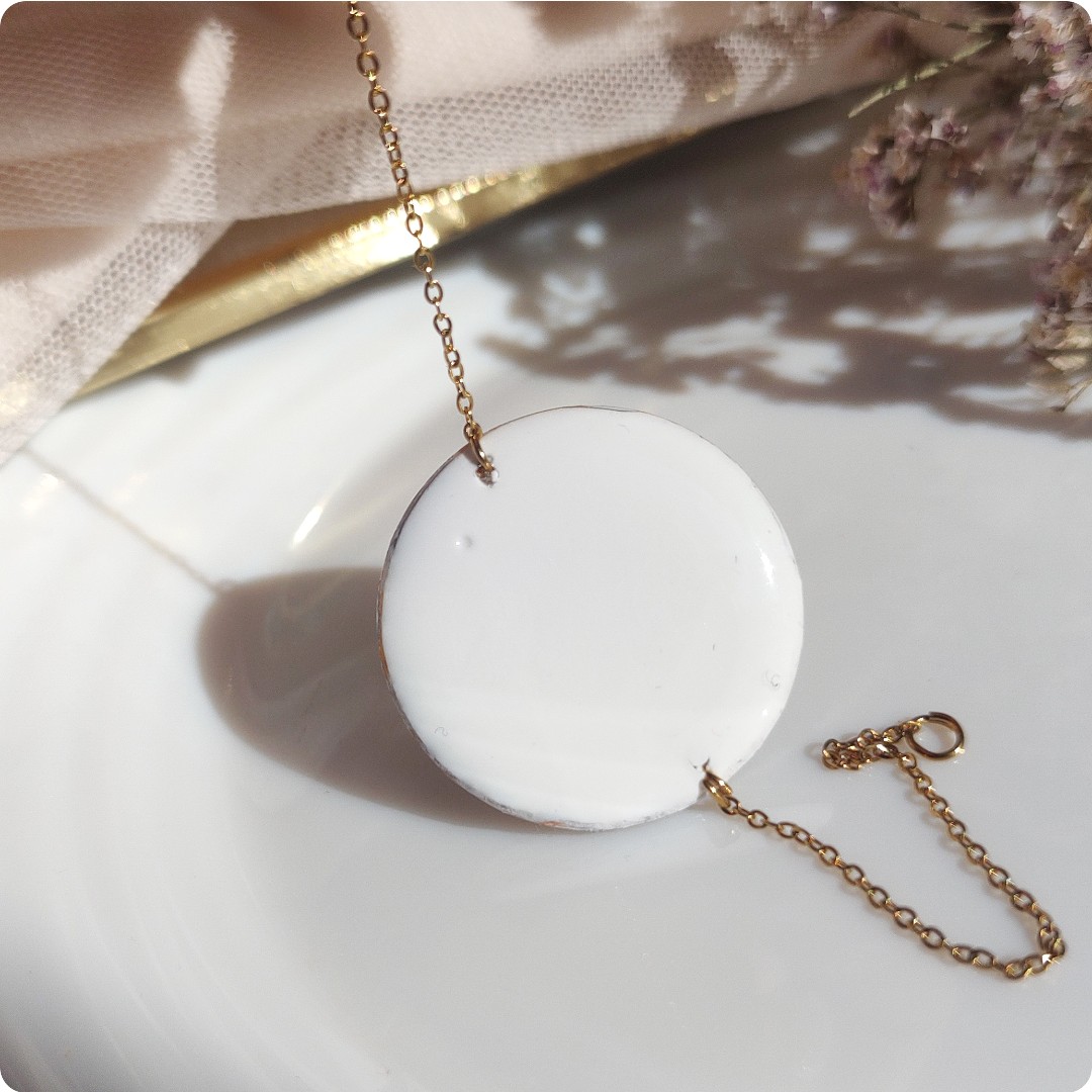 Okrągła bransoletka z hortensją - obrazek 3