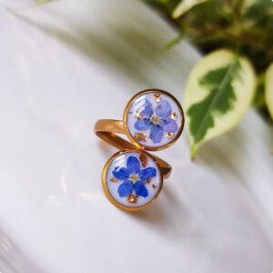 Regulowany pierścionek z niezapominajkami