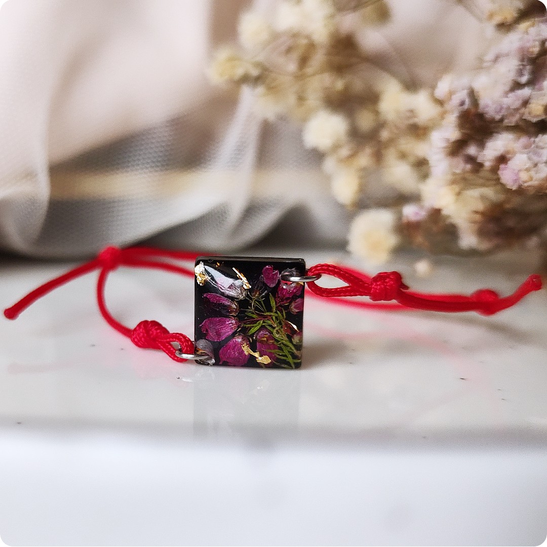 Regulowana bransoletka z wrzosem - obrazek 2