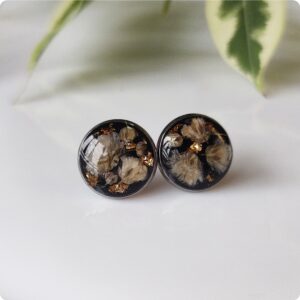 Kolczyki sztyfty z gipsówką