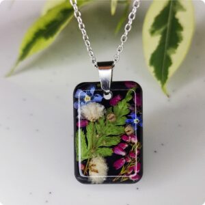 Naszyjnik z kwiatami