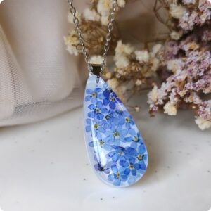 Naszyjnik z niezapominajkami