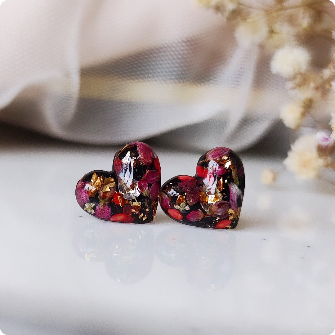 Kolczyki serduszka z czerwonymi kwiatami - obrazek 2