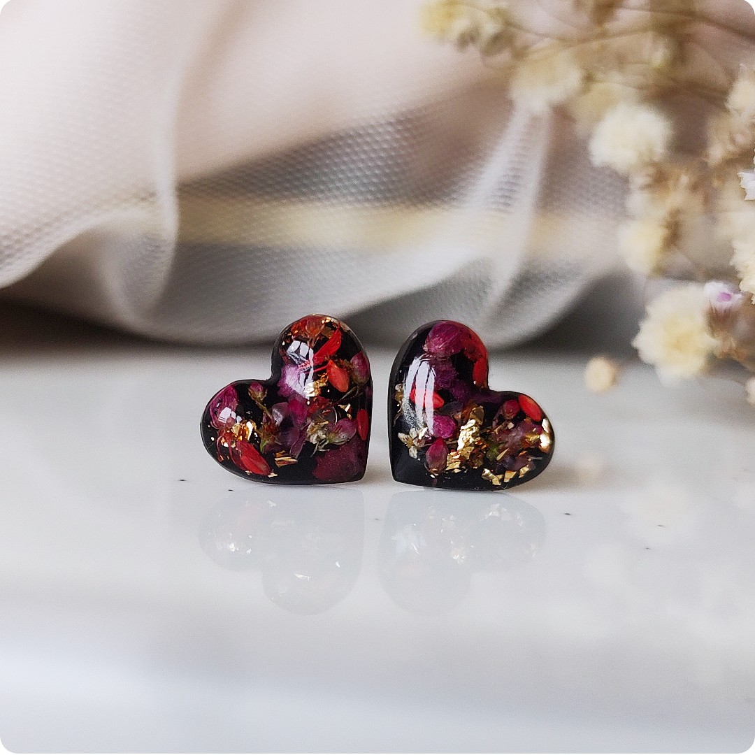 Kolczyki serduszka z czerwonymi kwiatami - obrazek 3