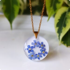 Naszyjnik wianek z niezapominajkami