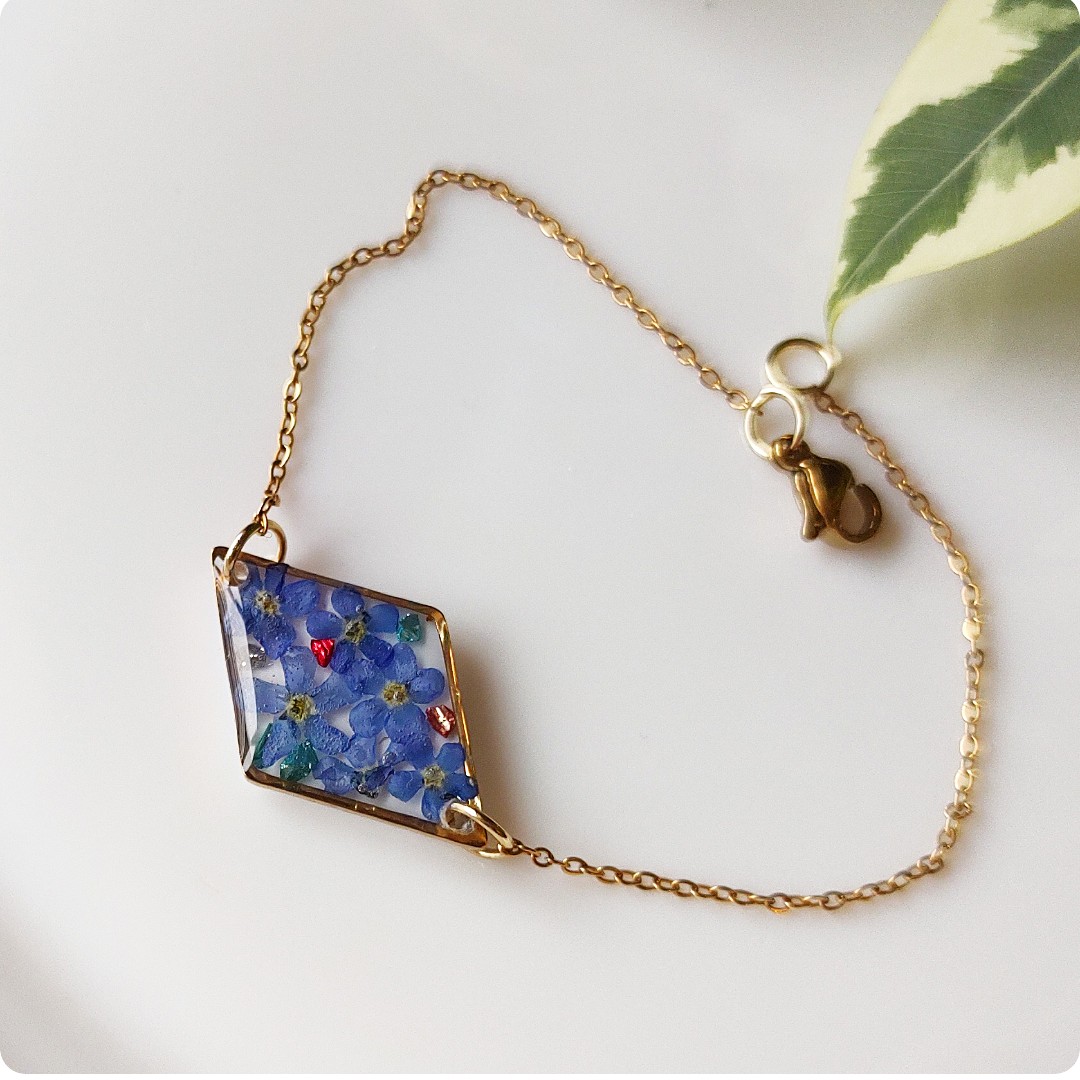 Bransoletka z niezapominajkami