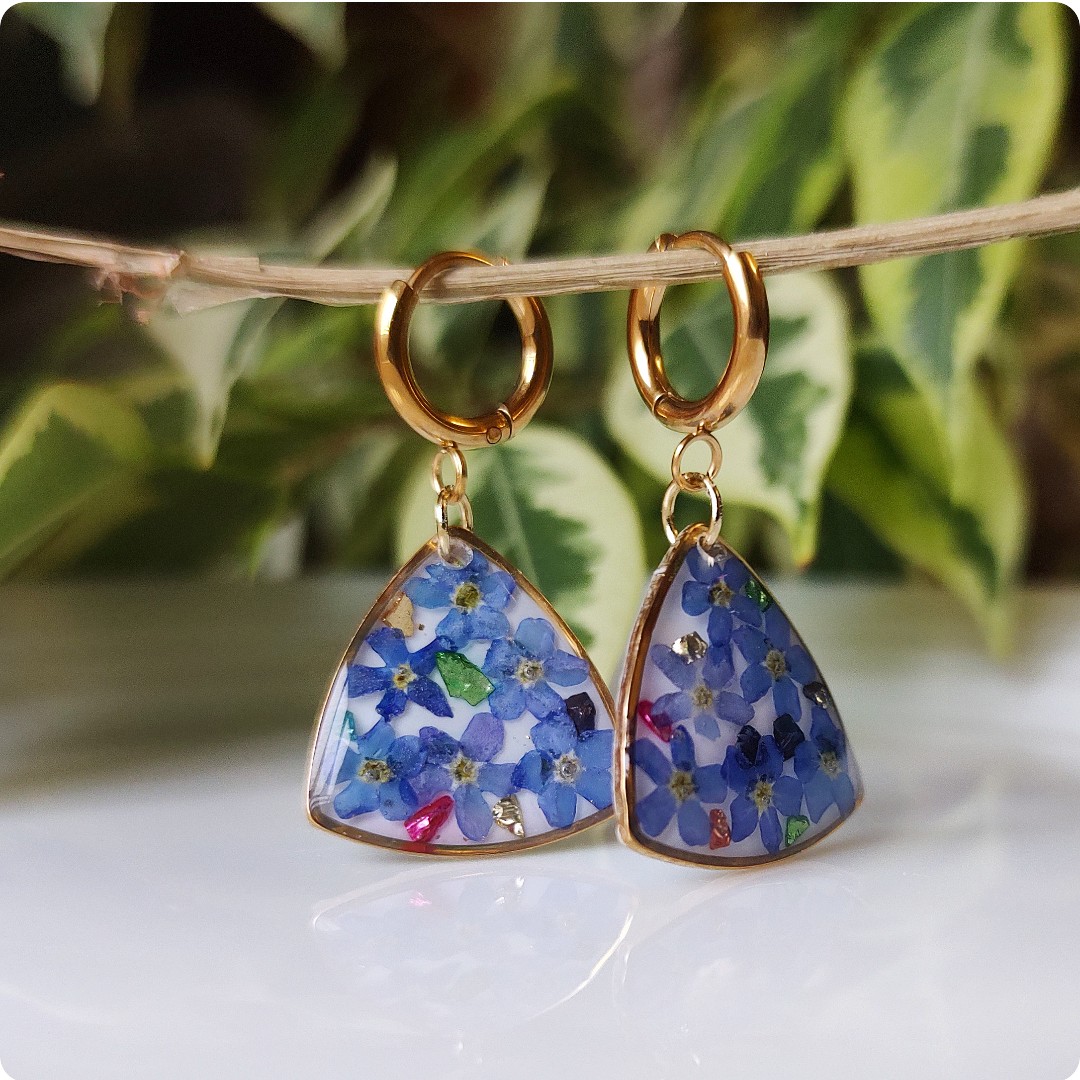 Kolczyki z niezapominajkami i kolorowymi kryształkami - obrazek 5