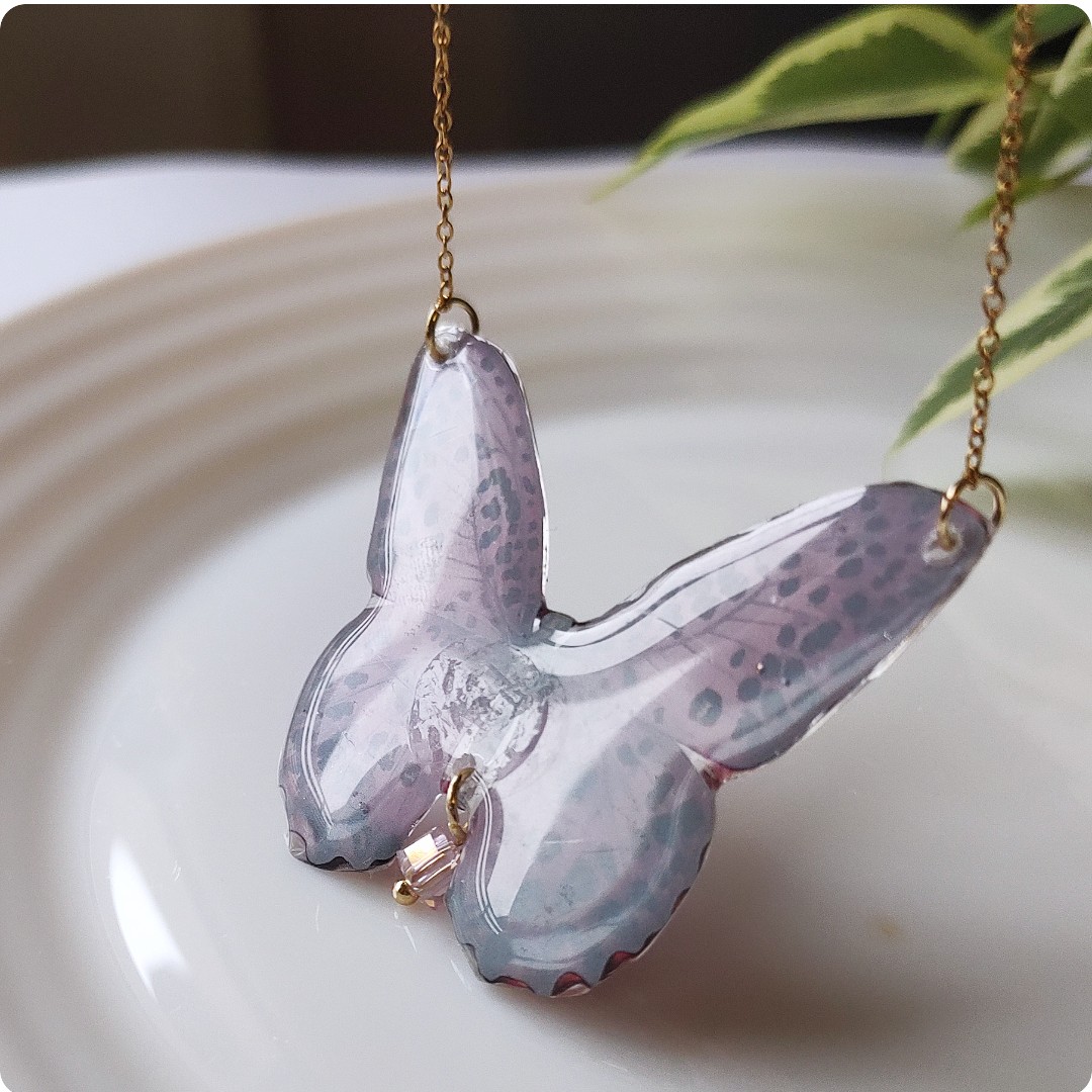 Naszyjnik motyl - obrazek 3