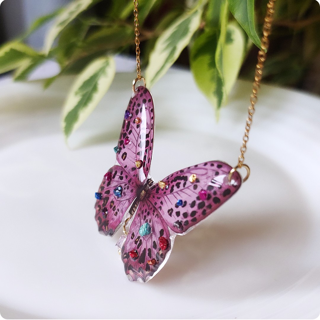 Naszyjnik motyl - obrazek 4