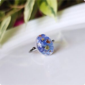 Regulowany pierścionek z niezapominajkami